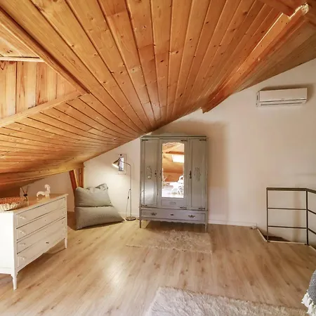 Duplex Santos With Roof Balcony * Lisboa